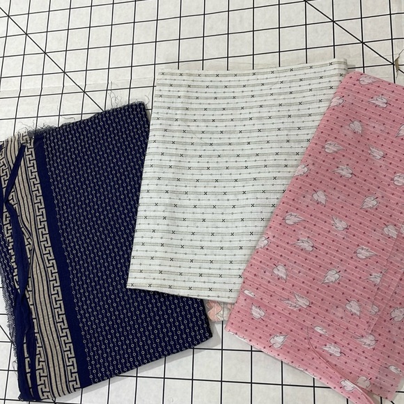 Vintage remnants, cotton & organdy - Picture 1 of 16